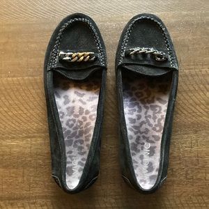 Vionic loafers. Black with chain detail. Size 10